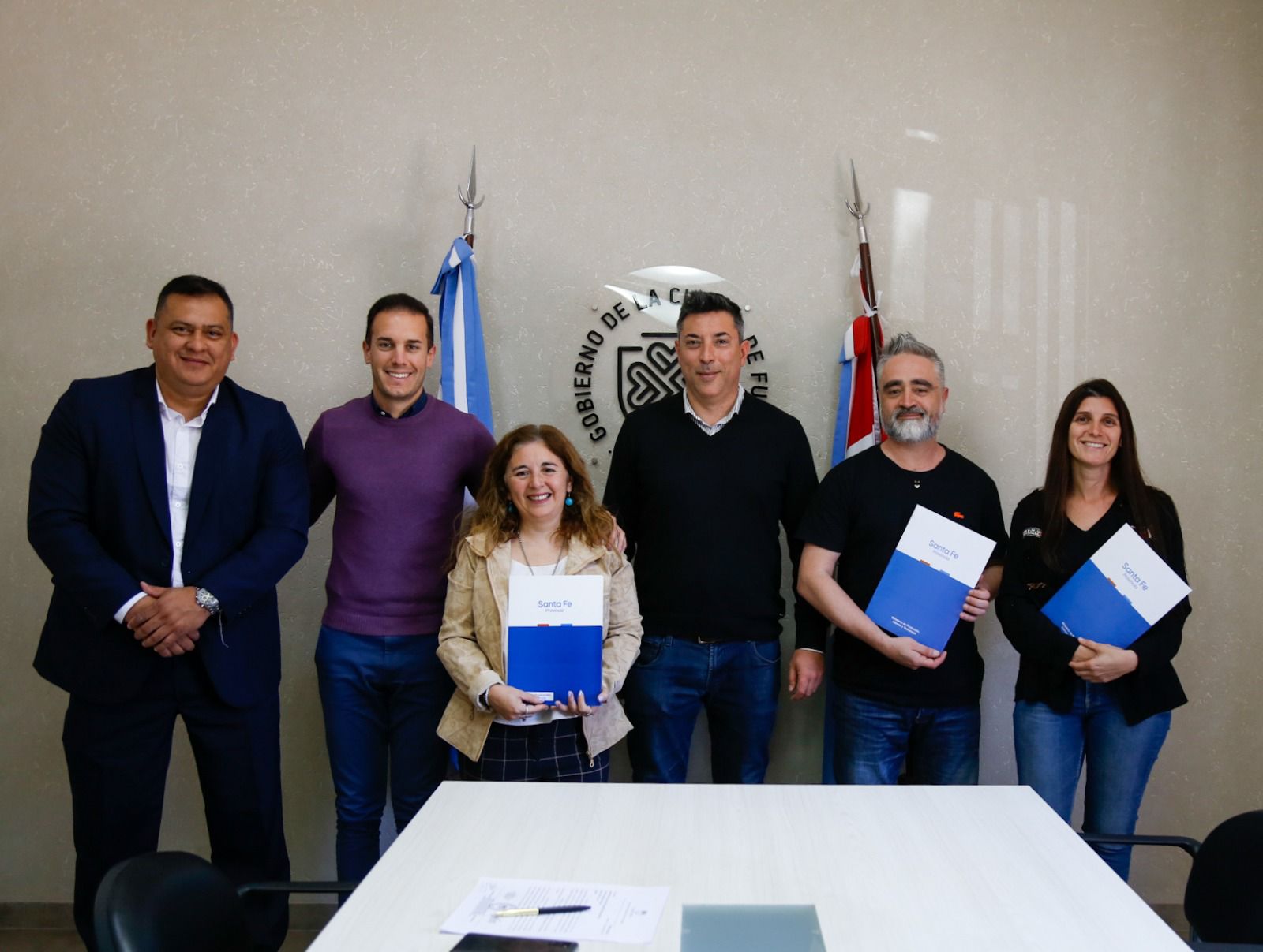 La Municipalidad entregó nuevas matrículas a Cooperativas de Funes